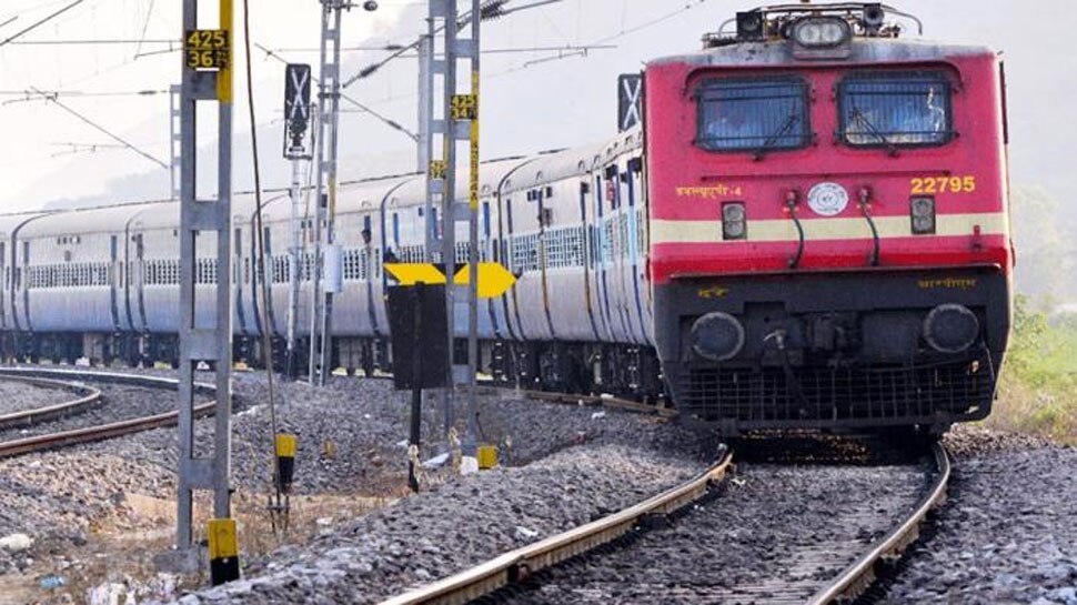 नागरिकता कानून: पश्चिम बंगाल से असम जाने वाली 60 पैसेंजर ट्रेनें रद्द