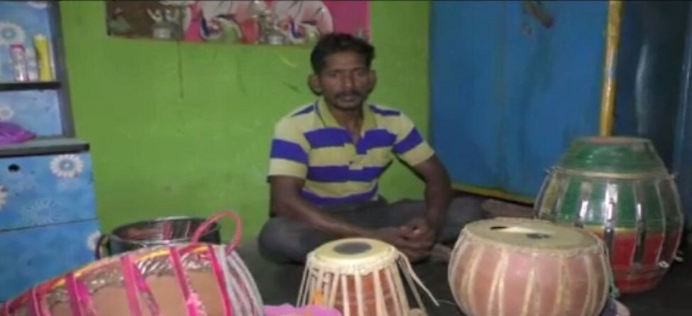 ବୁଡ଼ିବାକୁ ବସିଲାଣି ମୃଦଙ୍ଗ କାରିଗରଙ୍କ ବେଉସା