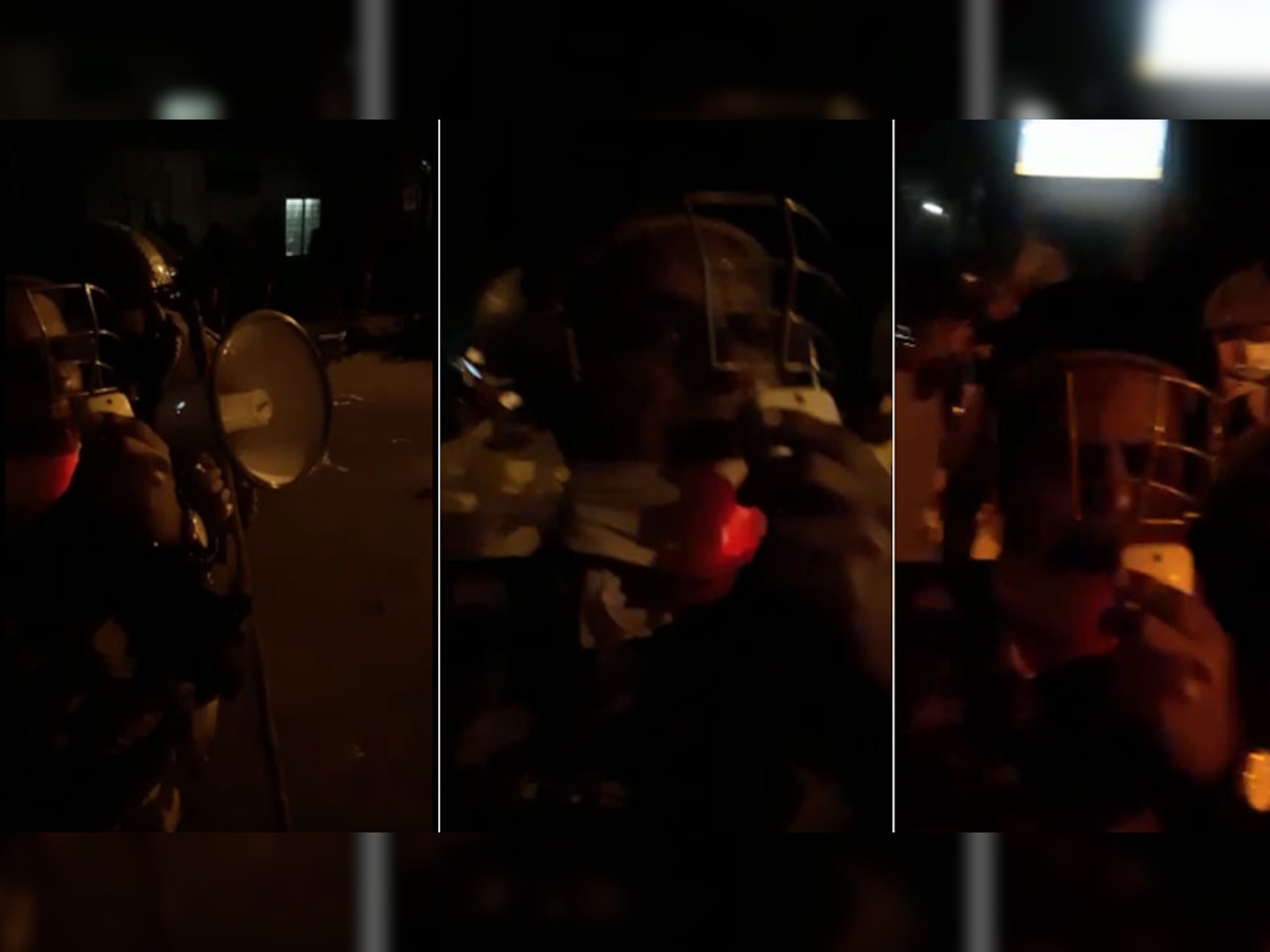 जामिया हिंसा: सामने आया दिल्ली के ज्वाइंट सीपी का VIDEO, छात्रों से शांति की अपील करते दिखे