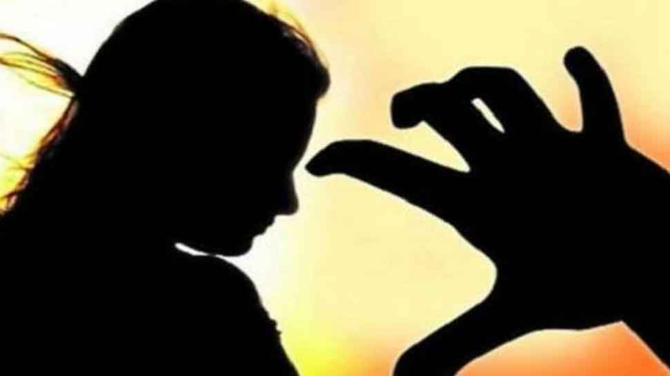 बहराइच: आरोपी की धमकियों से परेशान रेप पीड़िता ने कोर्ट में खाया जहरीला पदार्थ