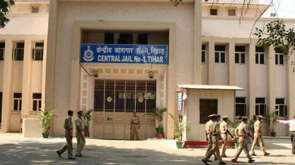 निर्भया केस: कोर्ट में उस किताब का जिक्र...जिसमें राम सिंह की मौत पर उठाए गए सवाल