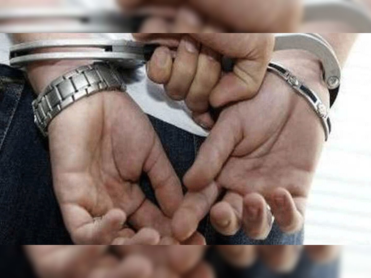 गोरखपुर: होटल में बना रखा था मजदूरों को बंधक, पुलिस ने किया संचालक को गिरफ्तार