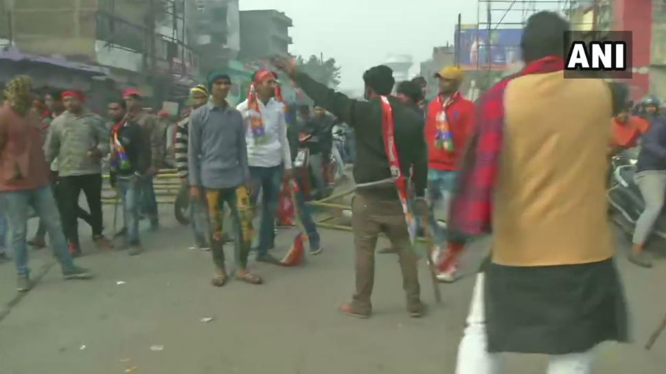 NRC के विरोध में RJD का 'बिहार बंद' आज, जगह-जगह कार्यकर्ता कर रहे प्रदर्शन-हंगामा