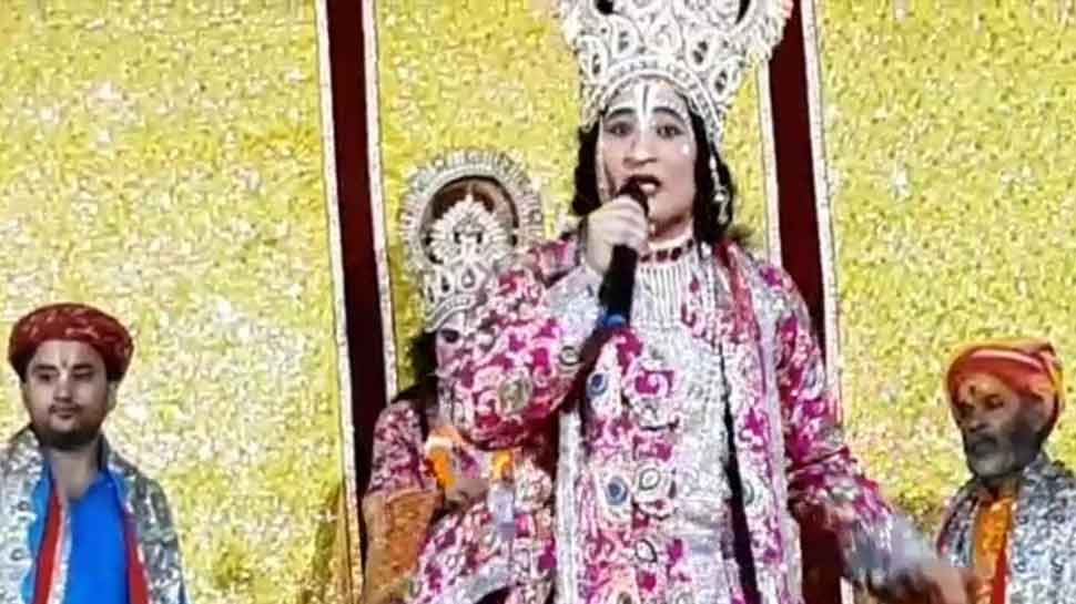 MP: दुबई में अकाउंटेंट की नौकरी छोड़ वापस आए भारत और करने लगे रामलीलाओं का मंचन
