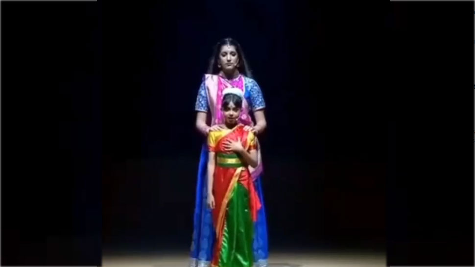 VIDEO:  छोटी सी आराध्या बच्चन ने कह दी इतनी बड़ी बात, अमिताभ-शाहरुख भी हुए हैरान! 