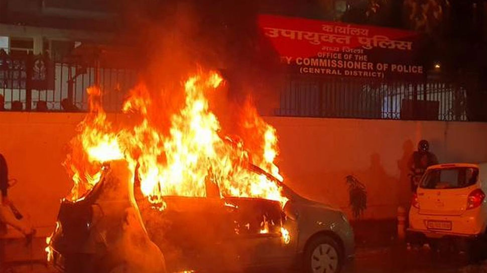 दरियागंज हिंसा मामला: कोर्ट में आरोपियों की जमानत याचिका खारिज दरियागंज हिंसा मामला: कोर्ट में आरोपियों की जमानत याचिका खारिज