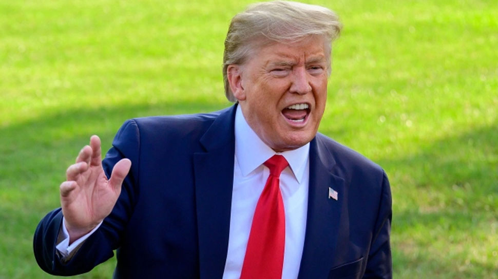 US 2020 में यूक्रेन को देगा 30 करोड़ डॉलर की सैन्य सहायता, ट्रंप ने किए विधेयक पर हस्ताक्षर US 2020 में यूक्रेन को देगा 30 करोड़ डॉलर की सैन्य सहायता, ट्रंप ने किए विधेयक पर हस्ताक्षर