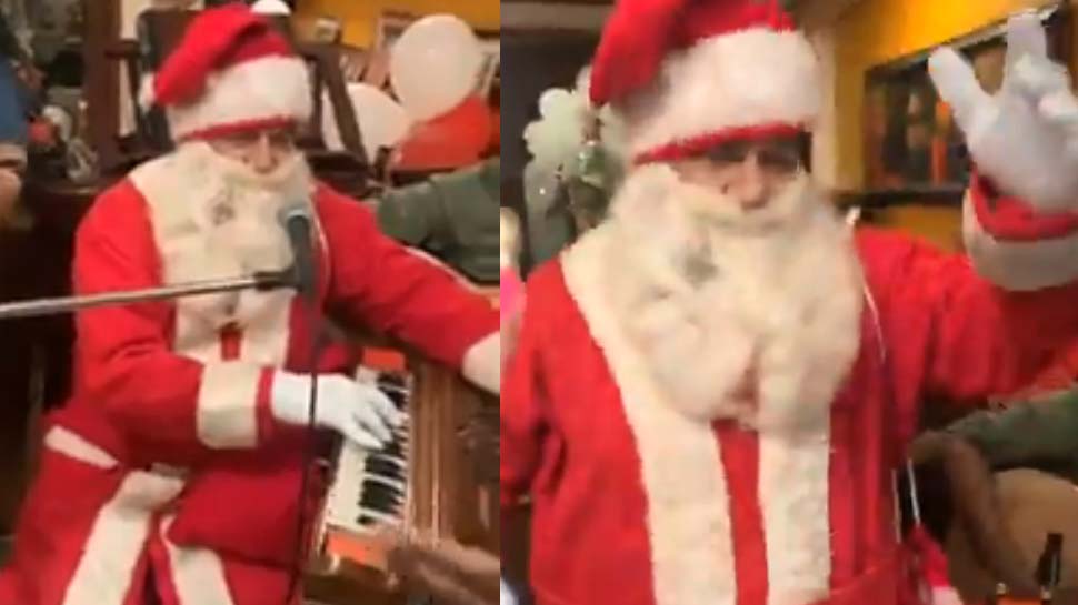 Watch: सांता बनकर Jingle Bells गाते दिखे अनूप जलोटा, वीडियो हुआ वायरल