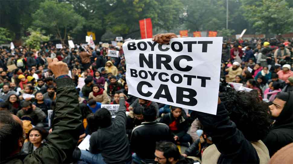 UP CAA Protest: मेरठ में शस्त्र लाइसेंस रिन्यूवल पर लगी रोक, मुजफ्फरनगर में उपद्रवियों की दुकानें सीज