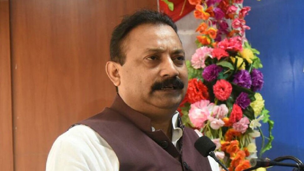 बिहार: मंत्री अशोक चौधरी बोले- रघुवर दास को जयचंद के बारे में बेहतर पता होगा