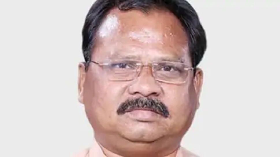 रांची: BJP चीफ लक्ष्मण गिलुवा ने दिया इस्तीफा, कई अन्य नेता भी सौंप सकते हैं त्यागपत्र