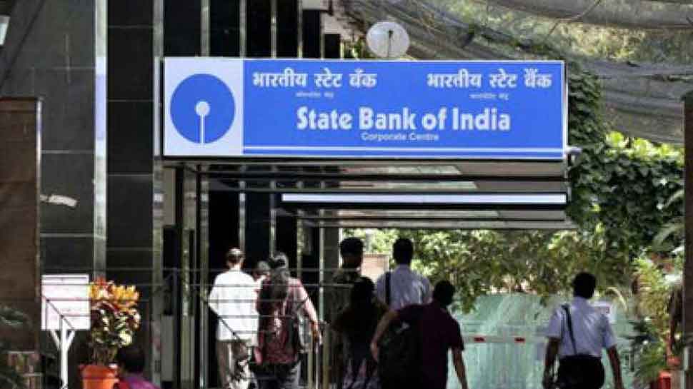 गैस सब्सिडी चेक करने गई थी बैंक, अकाउंट में पड़े थे लाखों रुपये, मामला जान रह जाएंगे हैरान