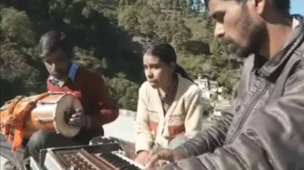 पौड़ी: दिव्यांग भाई बहनों का गीत संगीत है कमाल, बस सरकार से थोड़ी मदद की है दरकार