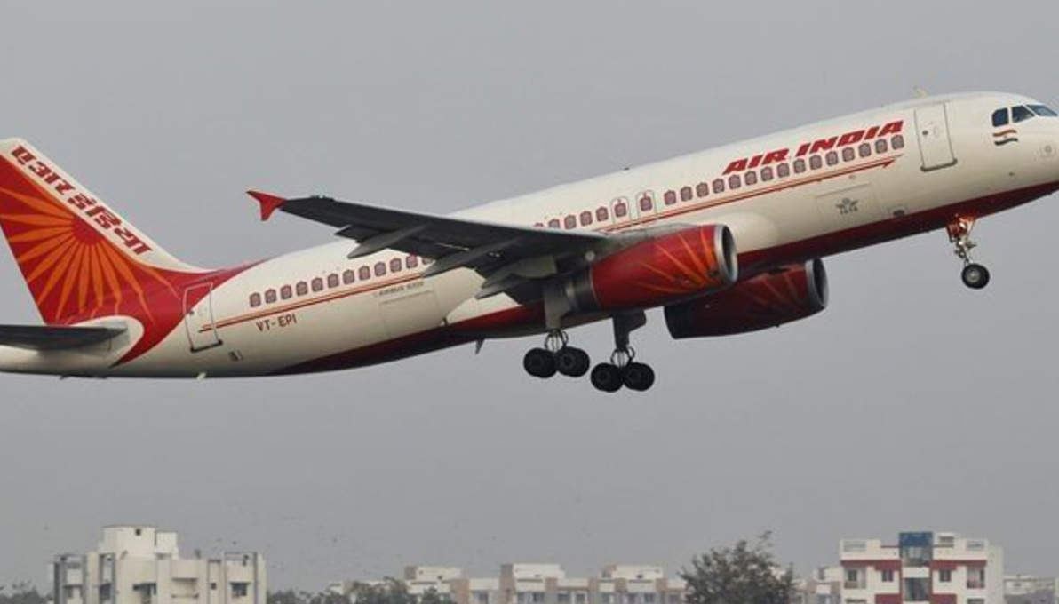 सरकारी बाबुओं को Air India ने कहा पहले बकाया राशि दें तब लें यात्रा का मजा