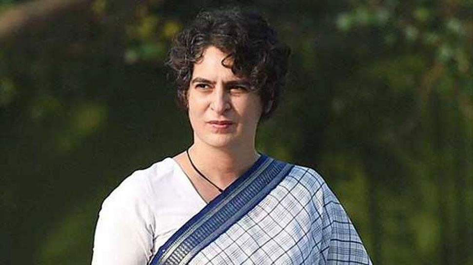 MP: कथित दुर्व्यहार मामले में प्रियंका गांधी के समर्थन में कांग्रेसी, यूपी सरकार पर उठाए सवाल MP: कथित दुर्व्यहार मामले में प्रियंका गांधी के समर्थन में कांग्रेसी, यूपी सरकार पर उठाए सवाल