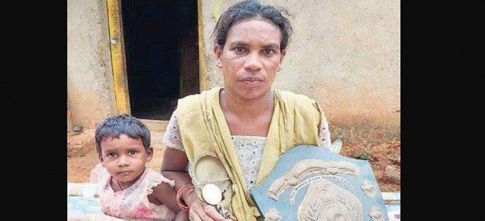 ପ୍ରତିଶ୍ରୁତି ଦେଇ ତନୁଜାଙ୍କୁ ଭଣ୍ଡେଇ ଦେଲେ କି ସରକାର? ପ୍ରତିଶ୍ରୁତି ଦେଇ ତନୁଜାଙ୍କୁ ଭଣ୍ଡେଇ ଦେଲେ କି ସରକାର?