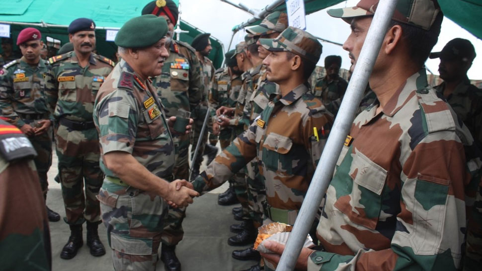आर्मी एक्ट में बदलाव, 3 साल होगा CDS का कार्यकाल; इतने साल होगी रिटायरमेंट की उम्र आर्मी एक्ट में बदलाव, 3 साल होगा CDS का कार्यकाल; इतने साल होगी रिटायरमेंट की उम्र