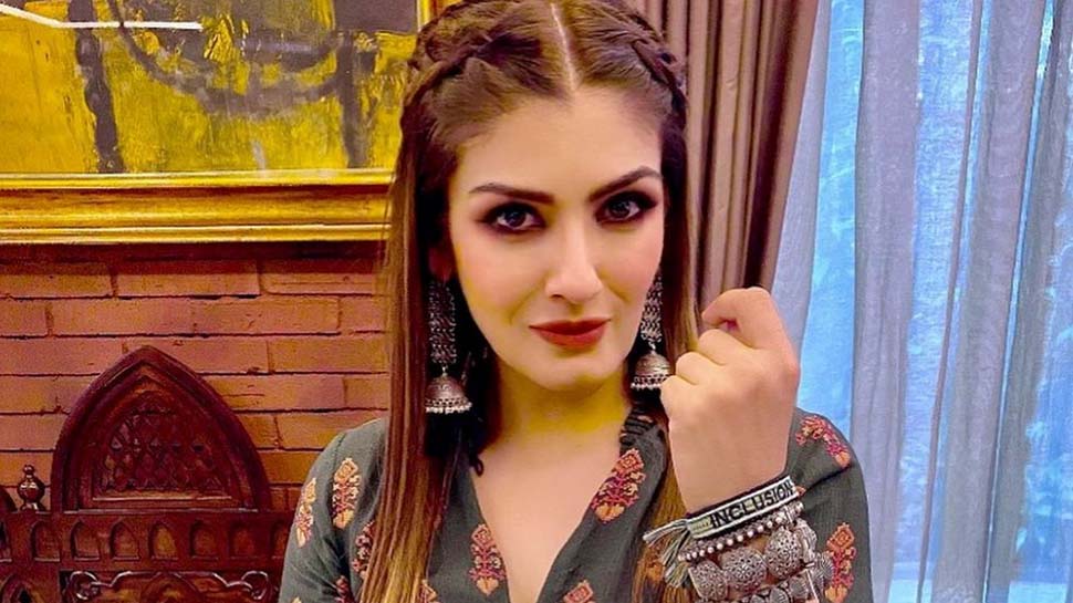 नहीं बचा पा रही माफी, सोशल मीडिया पर बुरी तरह ट्रोल हुईं रवीना- फराह-भारती सिंह