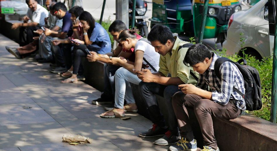 SDG रिपोर्ट की तीसरी किश्त, भारत में तेजी से बढ़ा है मोबाइल कनेक्शन