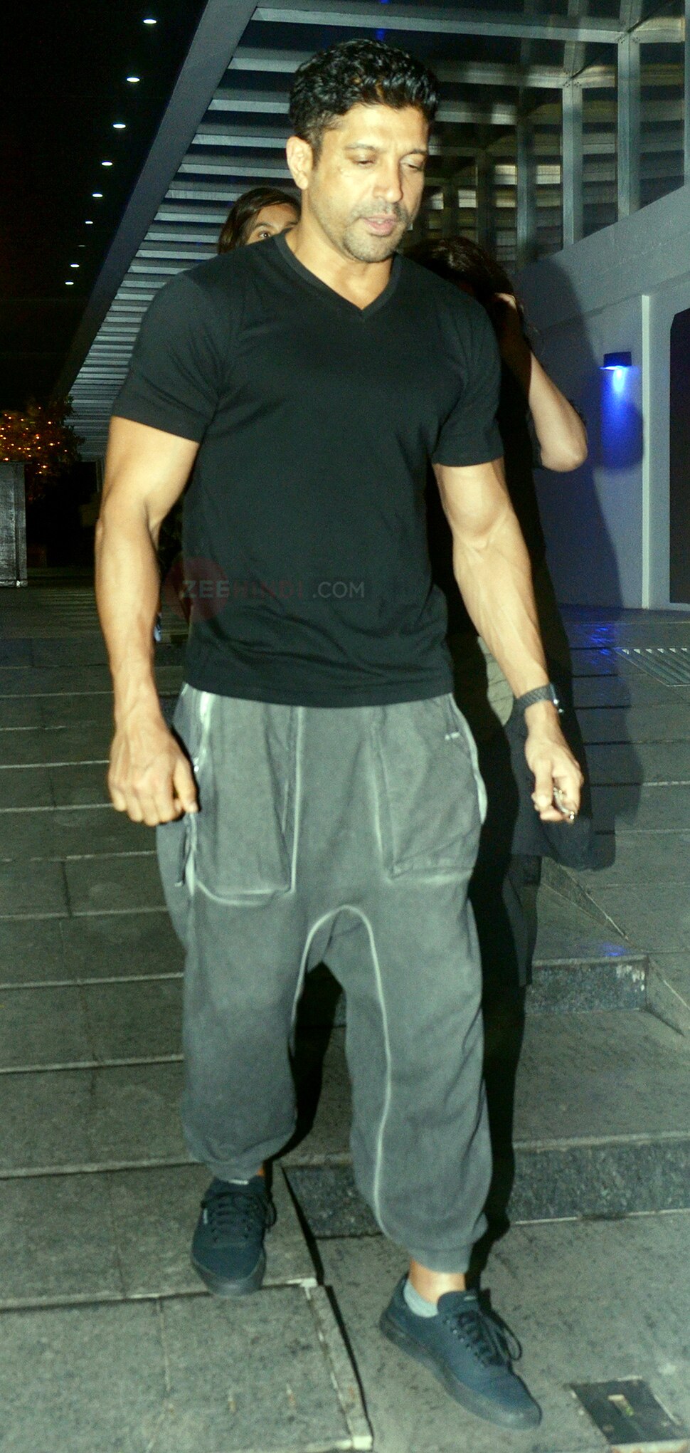 पापा जावेद को मंजूर है रिश्ता! Farhan Akhtar And Shibani Dandekar