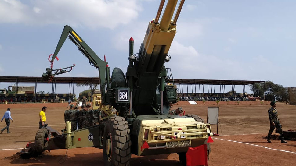 अत्याधुनिक हथियारों की प्रदर्शनी M777 Ultra light howitzer