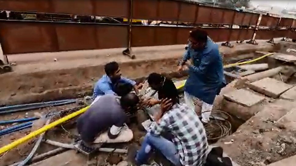 VIDEO: एनसीपी नेता नवाब मलिक के भाई की गुंडागर्दी, सरेआम मजदूरों को पीटा