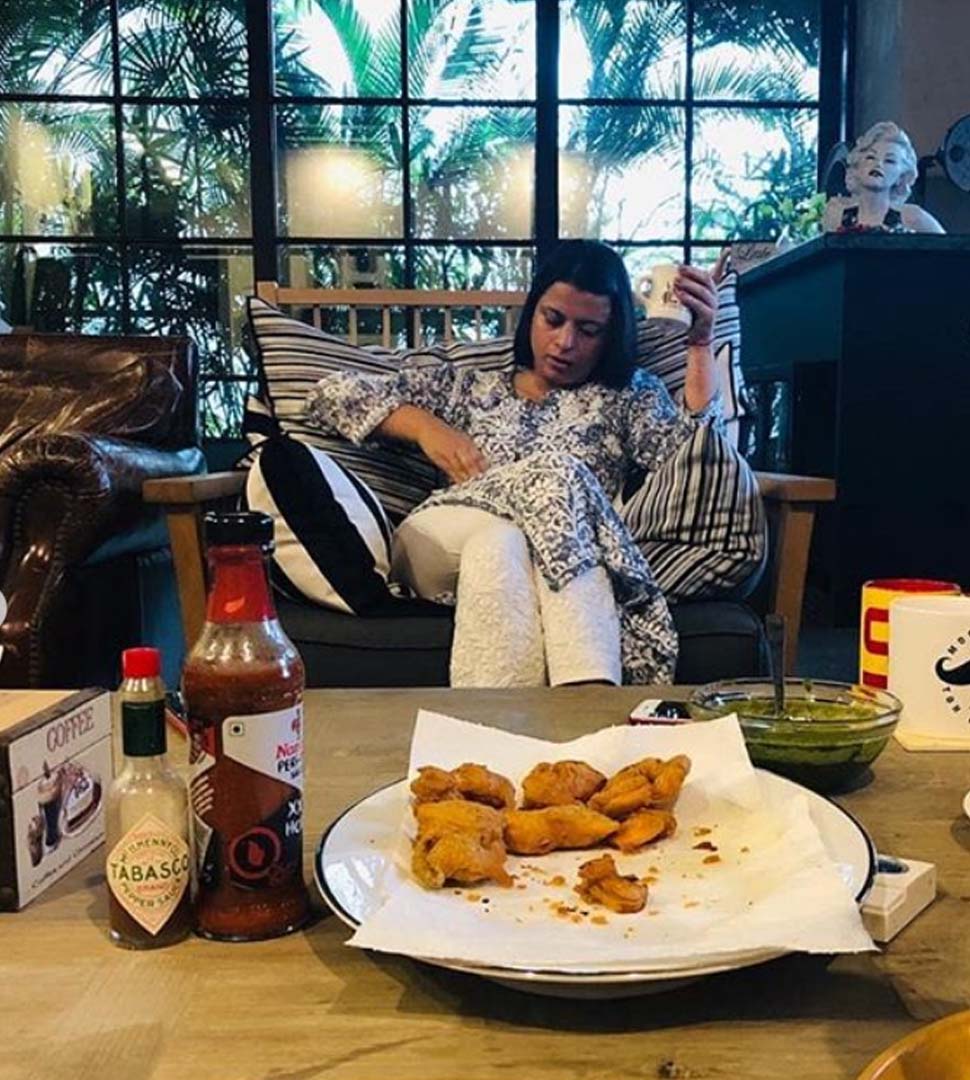 बहन रंगोली अक्सर आती हैं कंगना के घर Kangana Ranaut