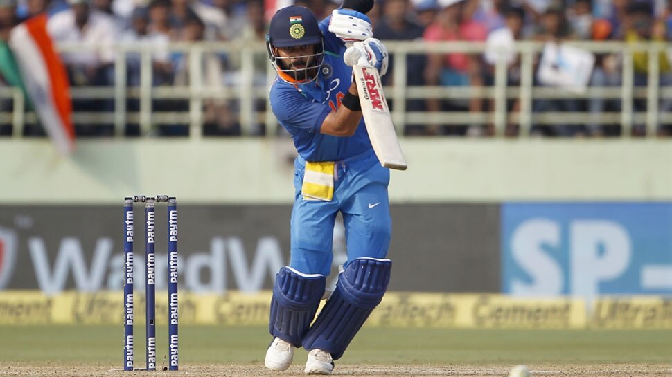 IND vs AUS ODI Live: टॉस हार कर पहले बैटिंग करेगी टीम इंडिया, नवदीप सैनी टीम में