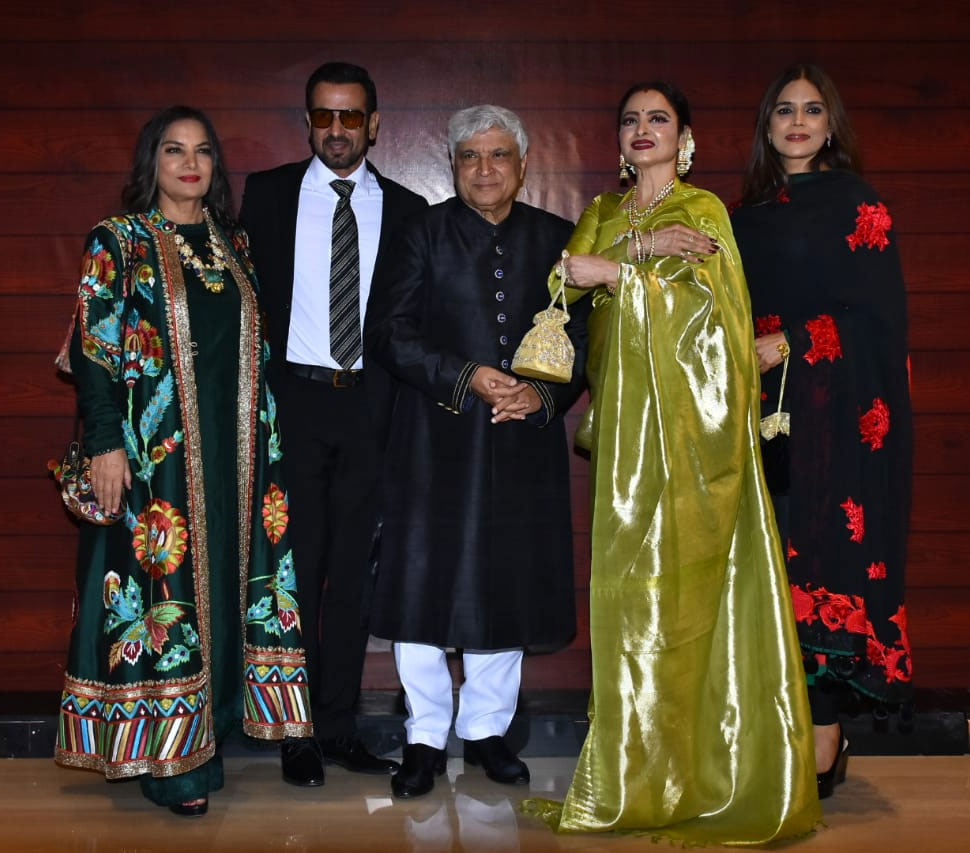 Shahrukh Khan Hrithik Roshan, Deepika Padukone, Madhuri Rekha attend birthday party of javed Akhtar