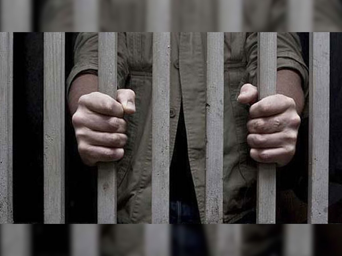 पाकिस्तान की जेलों में कुल क्षमता से अधिक कैदी बंद