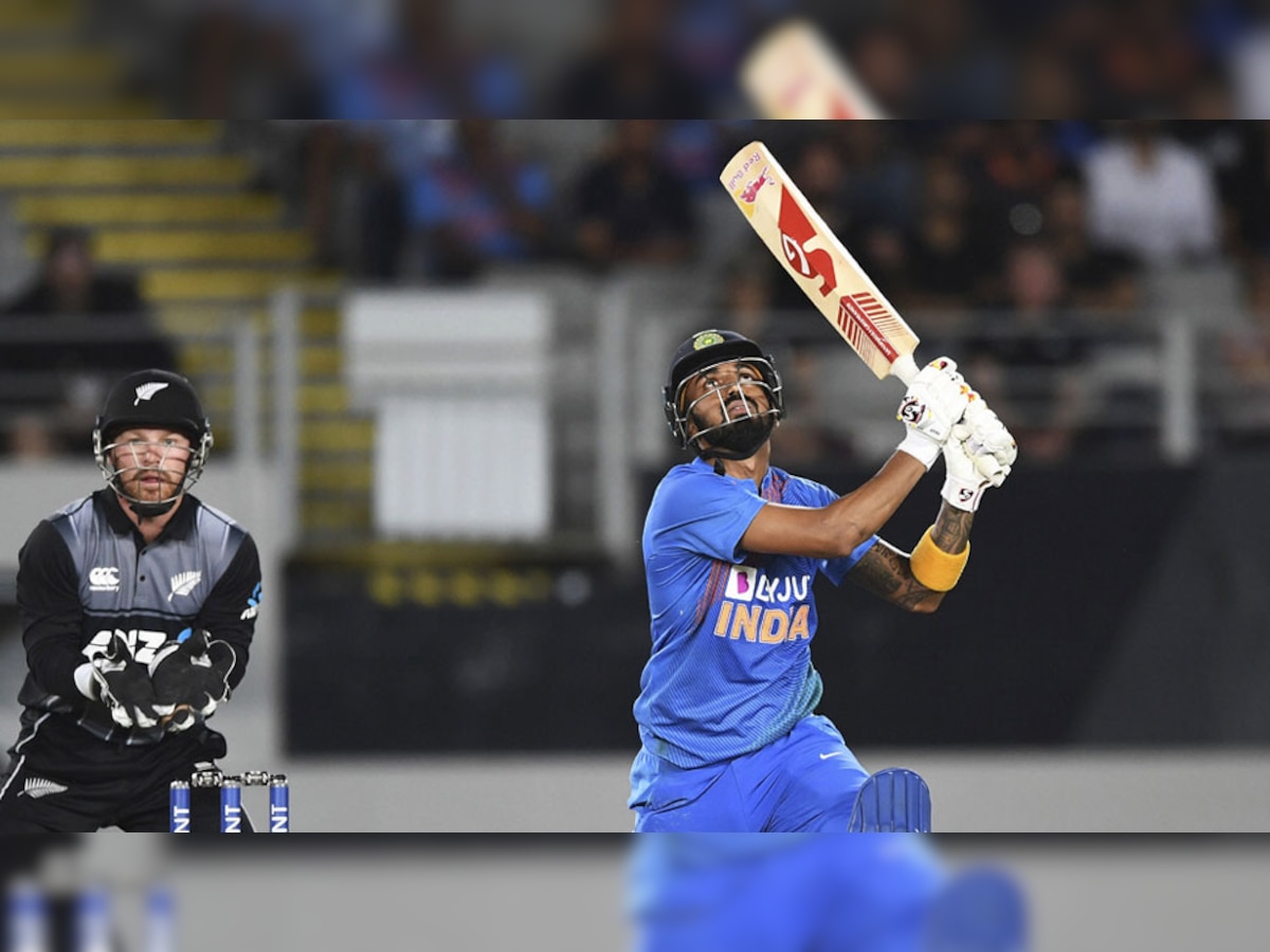 केएल राहुल ने 50 गेंदों में नाबाद 57 रन की पारी खेलकर अपनी टीम को जीत दिला दी.