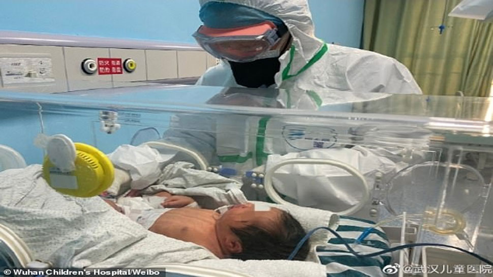 China Newborn infected with Corona virus within 30 hours of being born चीन पैदा होने के 30