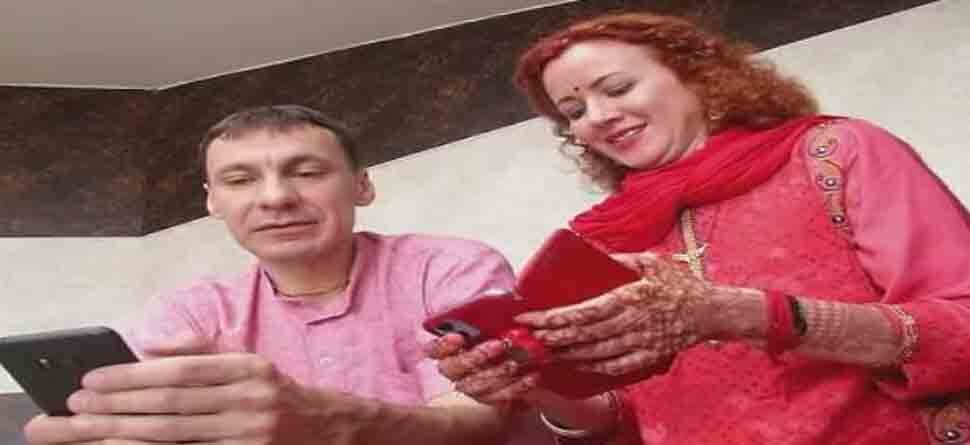 Russian Couple Enters Wedlock The Hindu Way