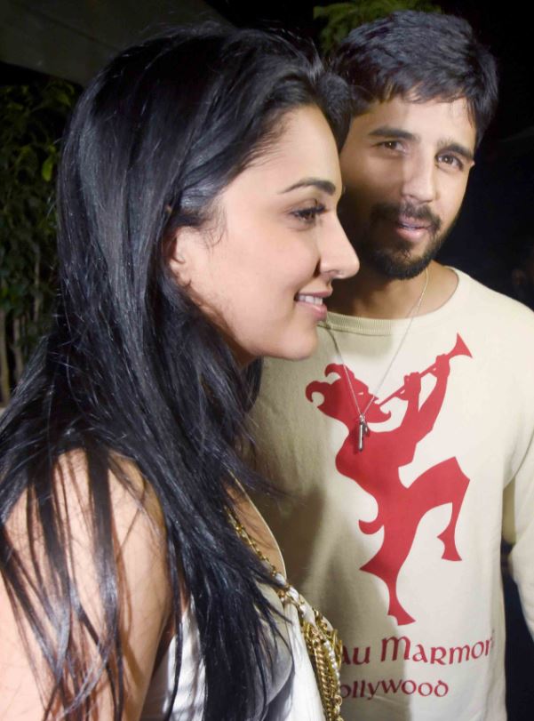कियारा और सिद्धार्थ के बीच बढ़ती नजदिकियां kiara advani and siddharth malhotra