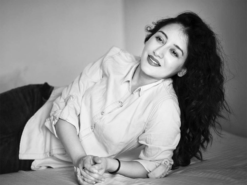 प्रियंका का अंदाज लोगों को बेहद पसंद आ रहा है People are very fond of Priyanka's style