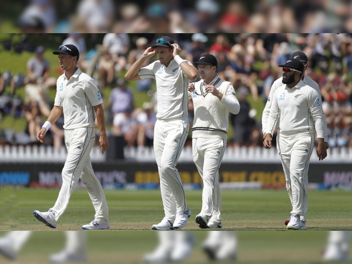 न्यूजीलैंड वेलिंटगटन टेस्ट के तीसरे दिन फ्रंट फुट पर आ गई है. (फोटो: IANS)