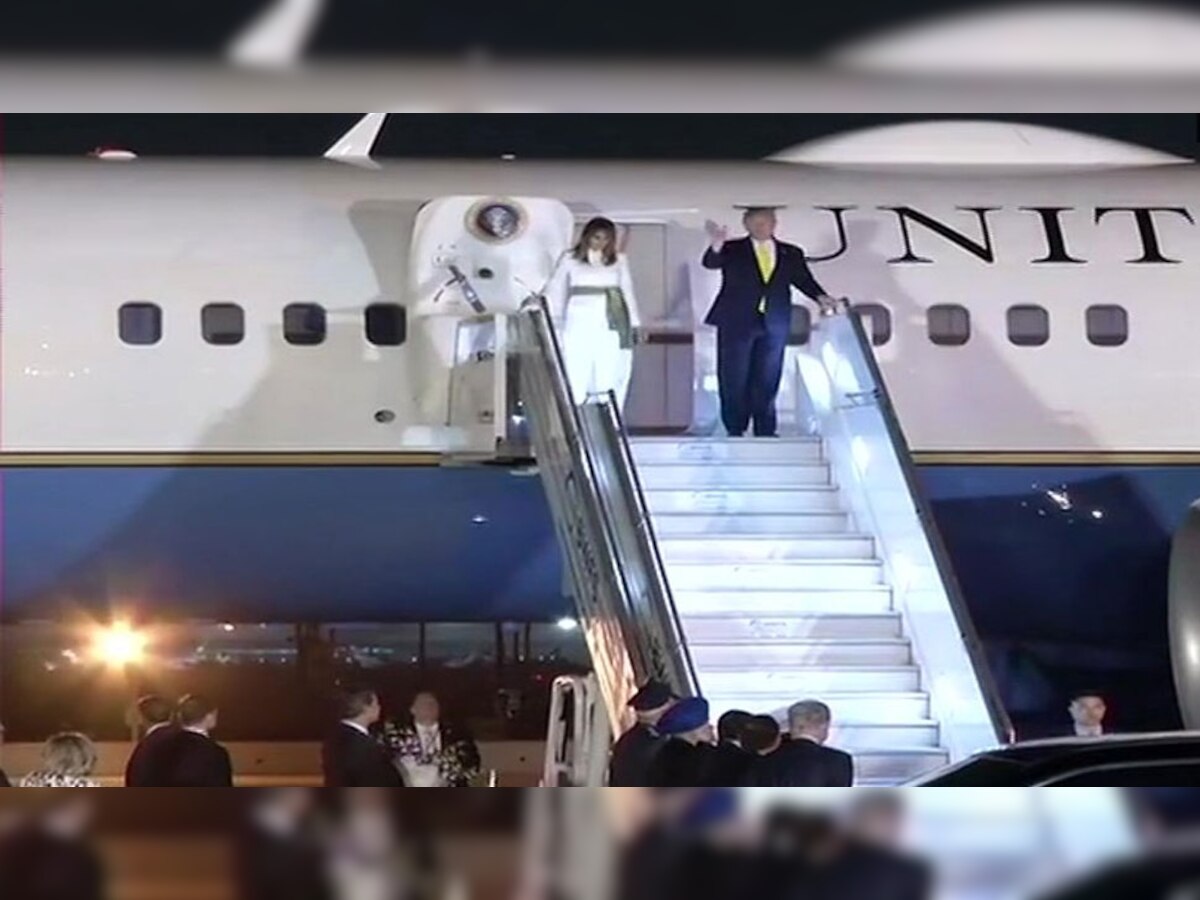 आगरा के ताजमहल का दीदार करने के बाद पत्नी मेलानिया के साथ दिल्ली पहुंचे अमेरिकी राष्ट्रपति डोनाल्ड ट्रंप.