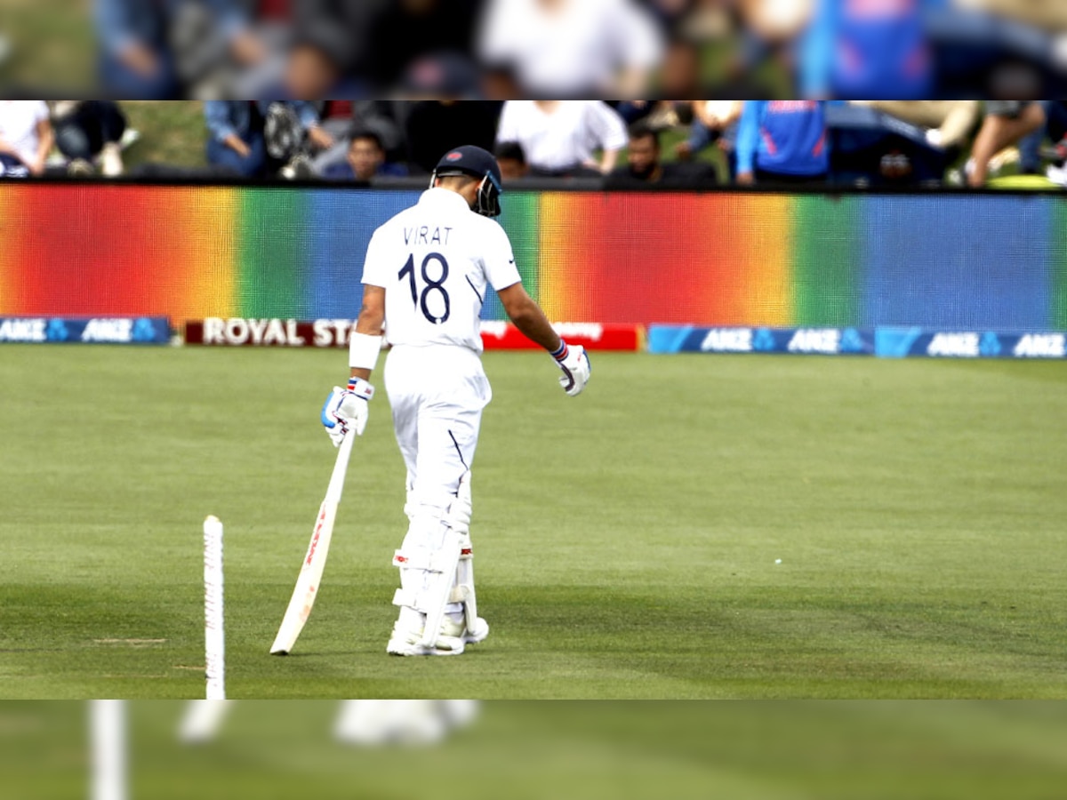 विराट कोहली न्यूजीलैंड के खिलाफ टेस्ट सीरीज में बुरी तरह फेल रहे. वे सीरीज की 4 पारियों में 2, 19, 3 और 14 रन ही बना सके. (फोटो: ANI) 