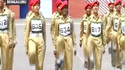 मैं भी छू सकती हूं आकाश मौके की है मुझे तलाश, मुल्क की खिदमत को तैयार ख़्वातीन फ़ौजी