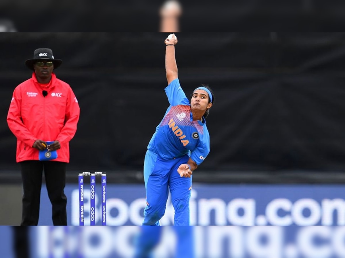 शिखा पांडे ने महिला टी20 वर्ल्ड कप में 7 विकेट लिए थे.  (फोटो: IANS)