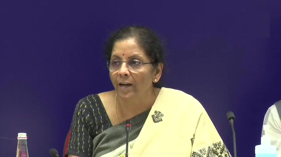 GST काउंसिल के इस फैसले से मोबाइल फोन होंगे महंगे, आम आदमी को झटका