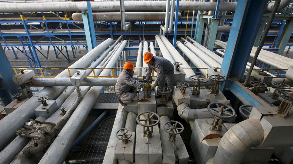 शिपिंग सर्विसेज की कीमतें आसमान छूने लगी oil prices