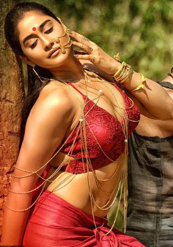 साउथ फिल्मों की जानी मानी एक्ट्रेस tollywood actress regina cassandra