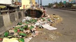 झारखंड: सड़कों पर लगा गंदगी का अंबार, ऐसे में Corona पर कैसे होगा वार