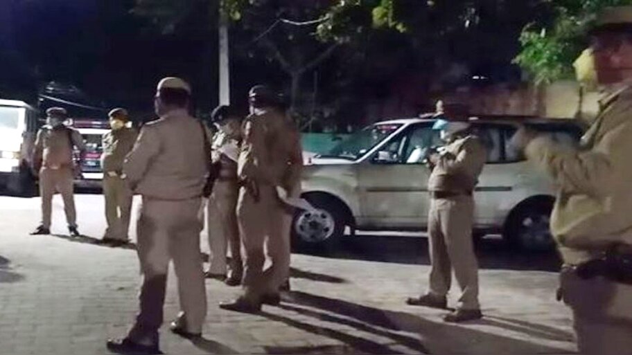 आइसोलेशन वॉर्ड में नर्सों से जमाती कर रहे 'गंदी बात', CMO की शिकायत पर FIR दर्ज