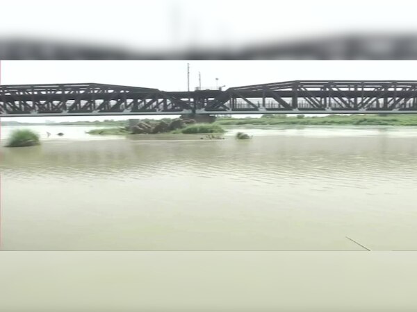 ଲକ୍ ଡାଉନ୍ ଯୋଗୁଁ ନିର୍ମଳ ହେବାରେ ଲାଗିଛି ଗଙ୍ଗା-ଯମୁନା 