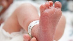 कोरोना: 14 माह के बच्चे की मौत की मार्मिक घटना! माता-पिता को पास भी नहीं जाने दिया