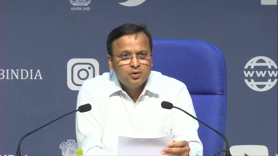 COVID19: वज़ारते सेहत की प्रेस कॉन्फ्रेंस Live, बताई ये बड़ी बातें COVID19: वज़ारते सेहत की प्रेस कॉन्फ्रेंस Live, बताई ये बड़ी बातें