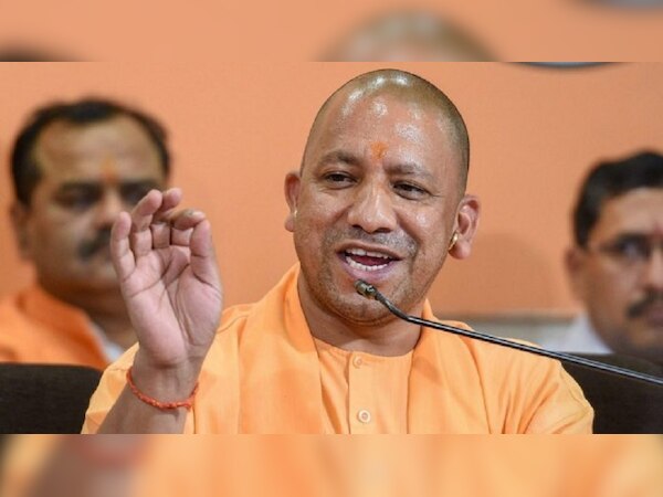 कोरोना से जंग में गरीबों को मिला योगी हुकूमत का साथ,खाते में डाले 1-1 हजार रुपये