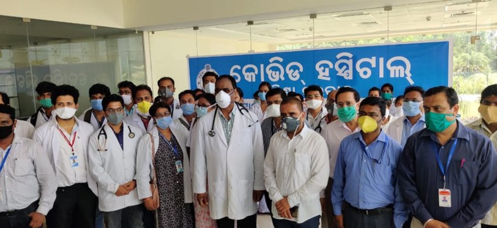 କୋରୋନା ମୁକାବିଲା ଦିଗରେ ଆଉ ପାଦେ ଆଗେଇଲା ଗଞ୍ଜାମ, କୋଭିଡ ହସ୍ପିଟାଲ ଉଦଘାଟିତ କୋରୋନା ମୁକାବିଲା ଦିଗରେ ଆଉ ପାଦେ ଆଗେଇଲା ଗଞ୍ଜାମ, କୋଭିଡ ହସ୍ପିଟାଲ ଉଦଘାଟିତ